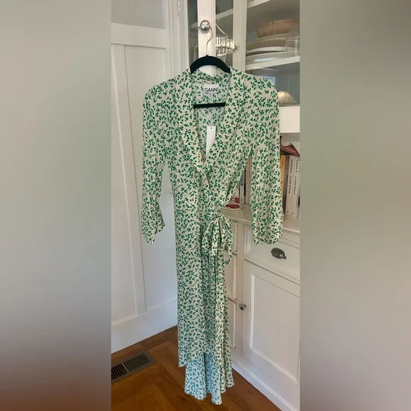 green emerald velvet dress Ganni main image 0